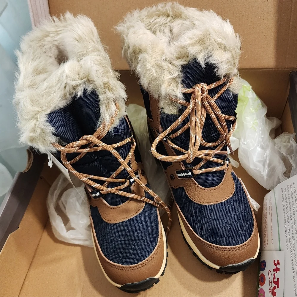 BearPaw Marina Waterproof Quilted Faux Fur Snow Boot in Hickory II, Size 6. NIB - Picture 3 of 14